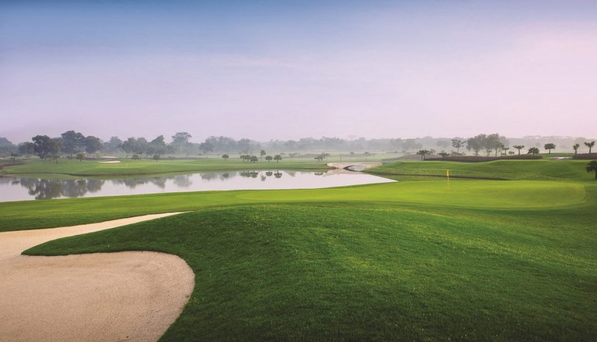 Royale Jakarta Golf Club - Hole 3 West Course